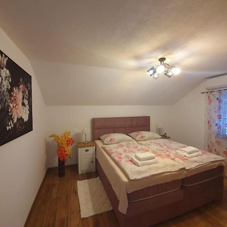 Apartment Magdalena Книн Экстерьер фото